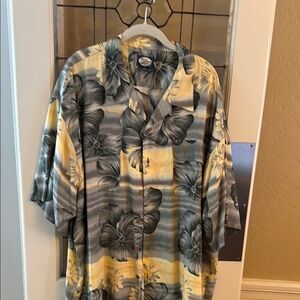 Tommy Bahama Gray and Yellow Casual Button Down Shirt